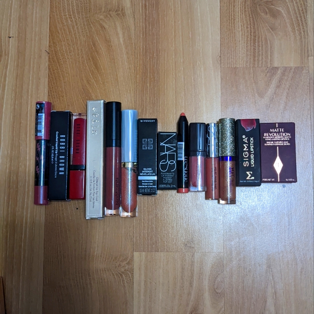 $200 lip products bundle